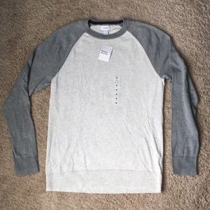 Men’s Old Navy, baseball crewneck sweater. size M
